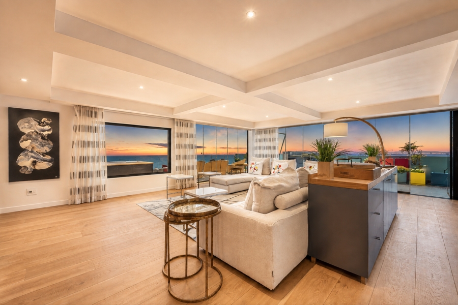 3 Bedroom Property for Sale in Sea Point Western Cape